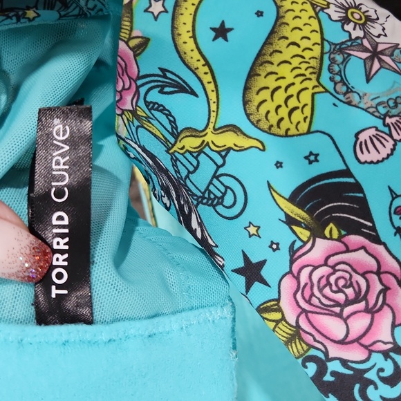 Torrid wire-free bra 💀 - Picture 5 of 6